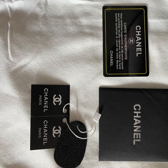 Chanel Matelasse Chain Bag - Picture 9 of 11